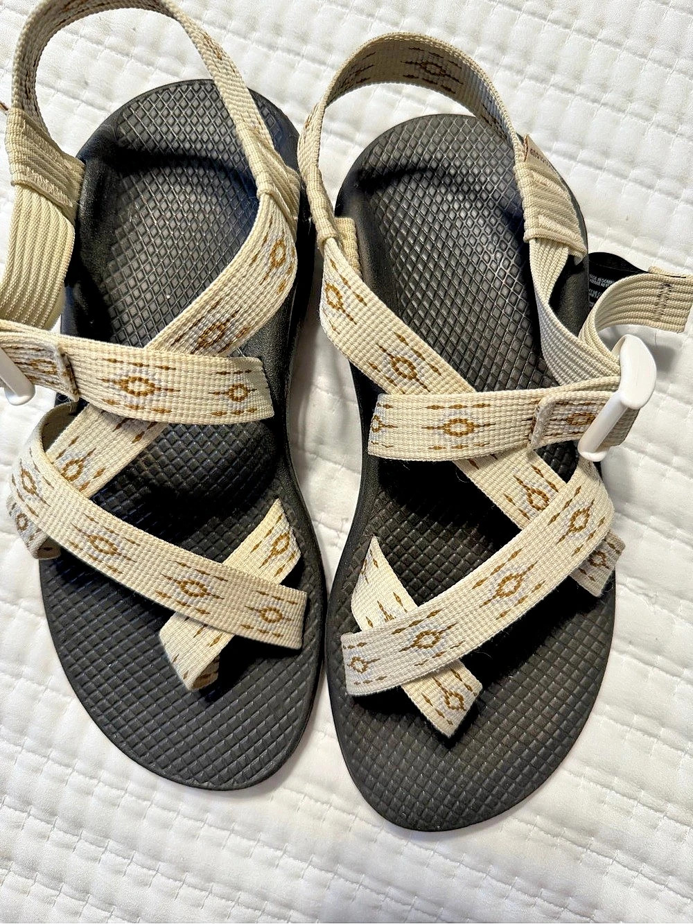 Chaco Z/Cloud Strappy Sandals in Cream US 8